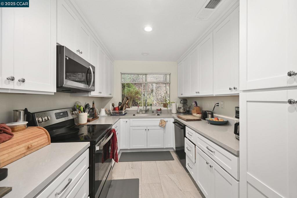137 Dean Rd Property Photo 11