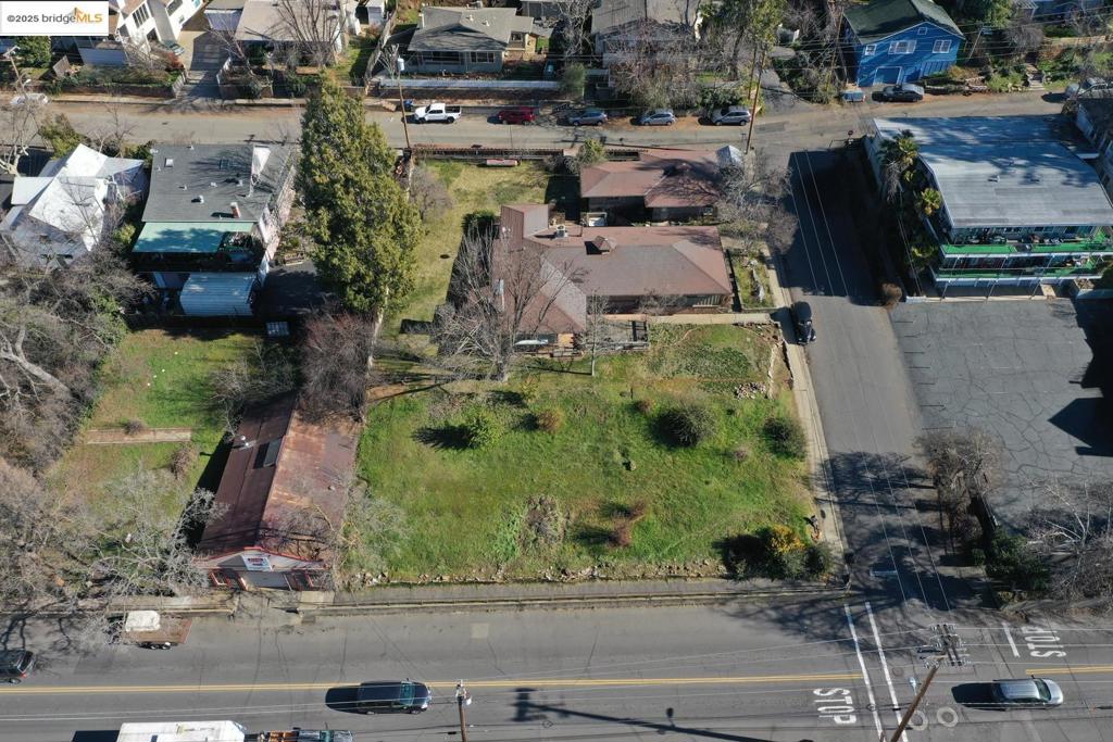 391 S Stewart Street Property Photo 3
