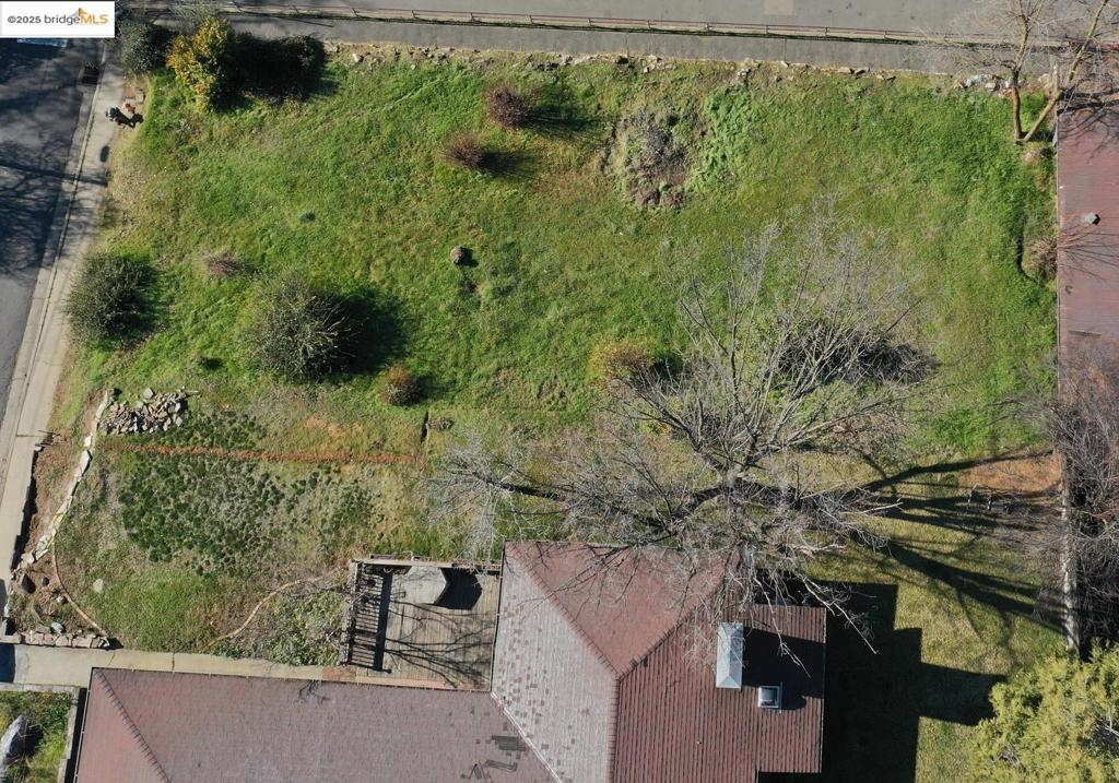 391 S Stewart Street Property Photo 5