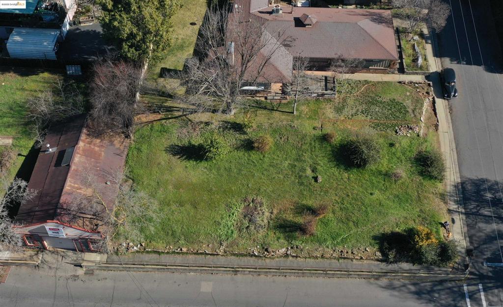 391 S Stewart Street Property Photo 12