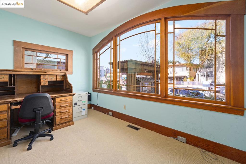 1714 Solano Ave Property Photo 25