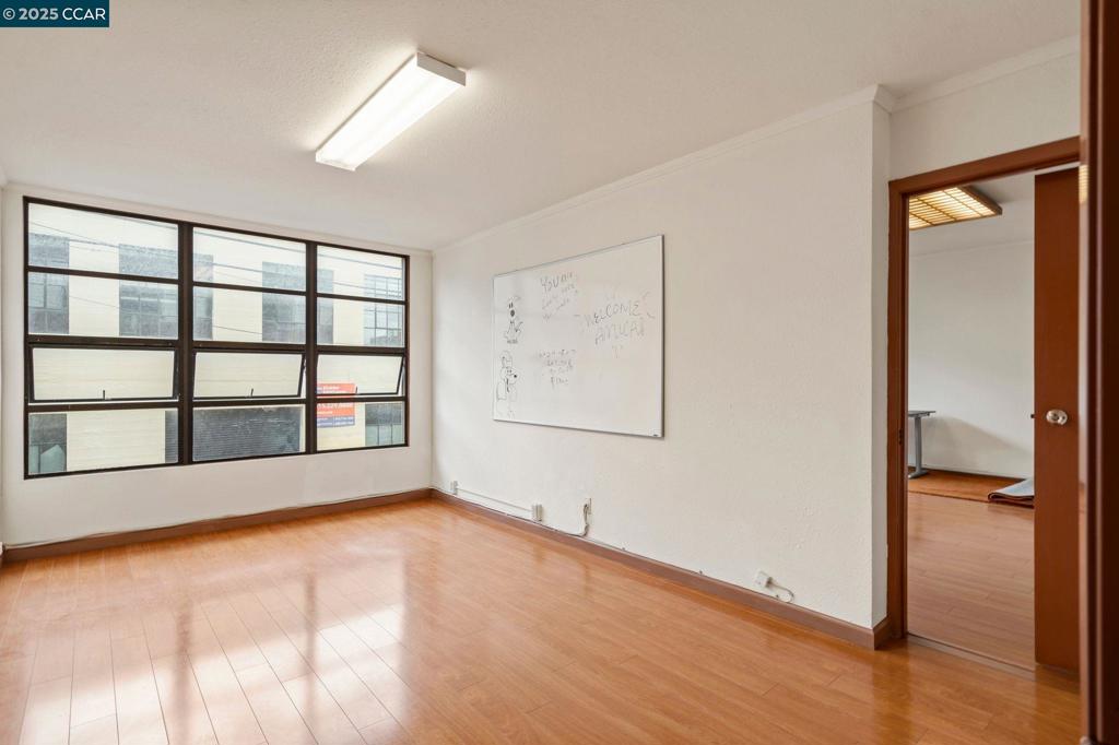 344 Harriet St Property Photo 13