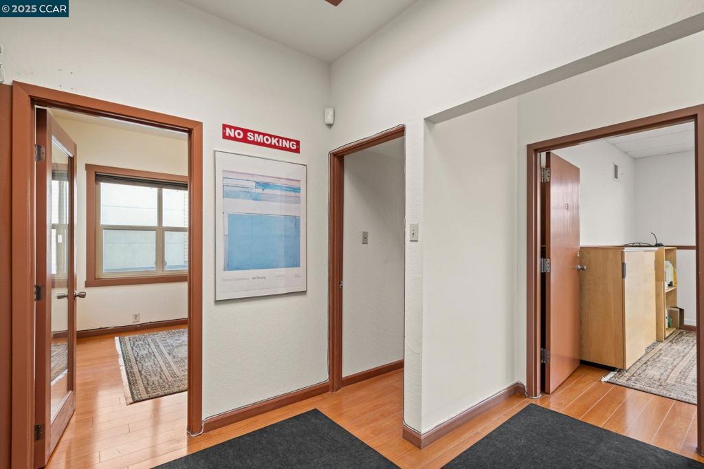 344 Harriet St Property Photo 18