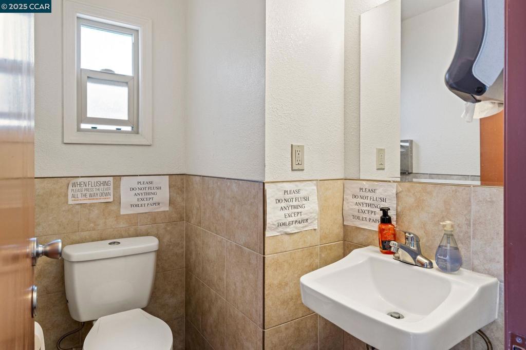 344 Harriet St Property Photo 26