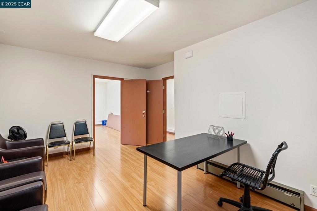 344 Harriet St Property Photo 32