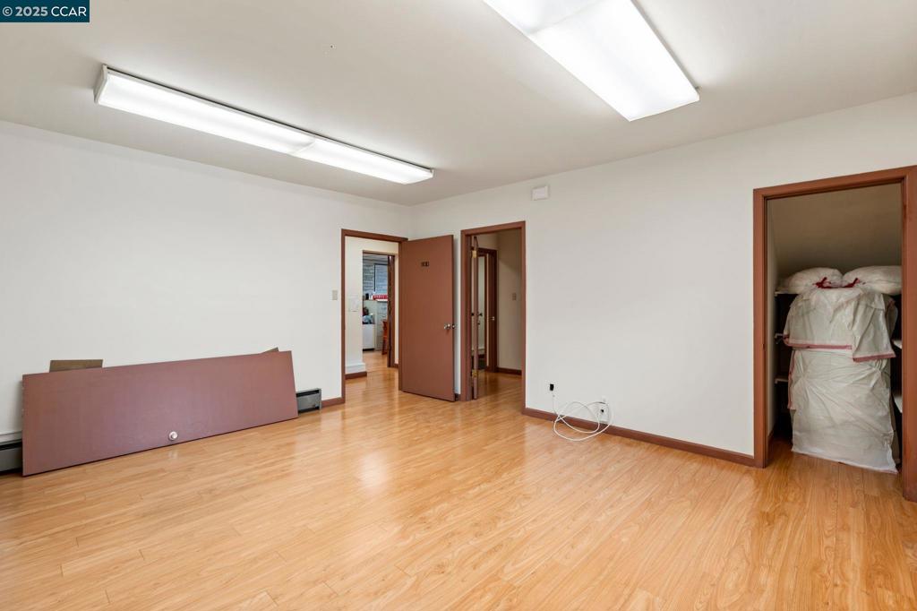 344 Harriet St Property Photo 35