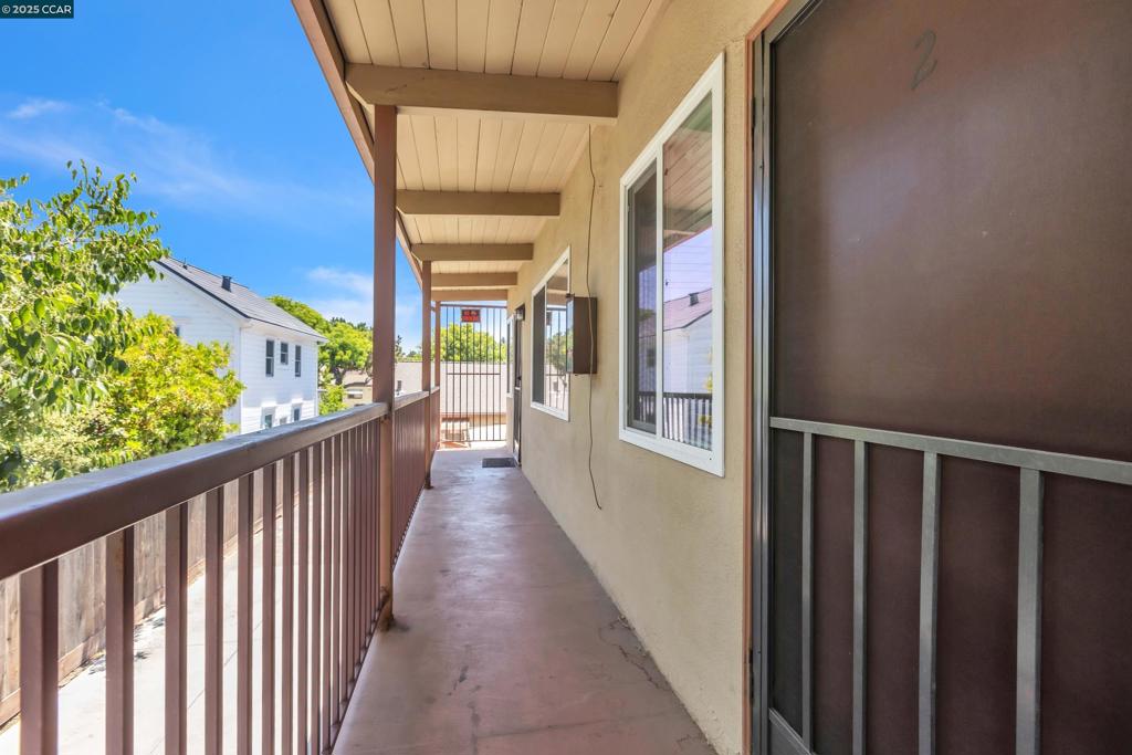 1239 Harrison St Property Photo 15