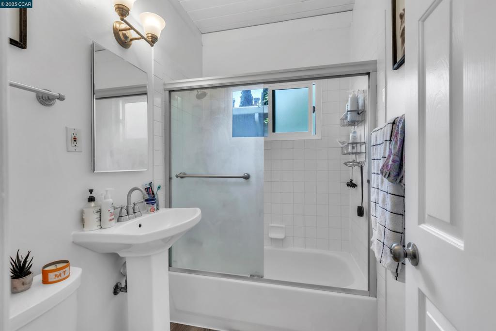 1239 Harrison St Property Photo 47