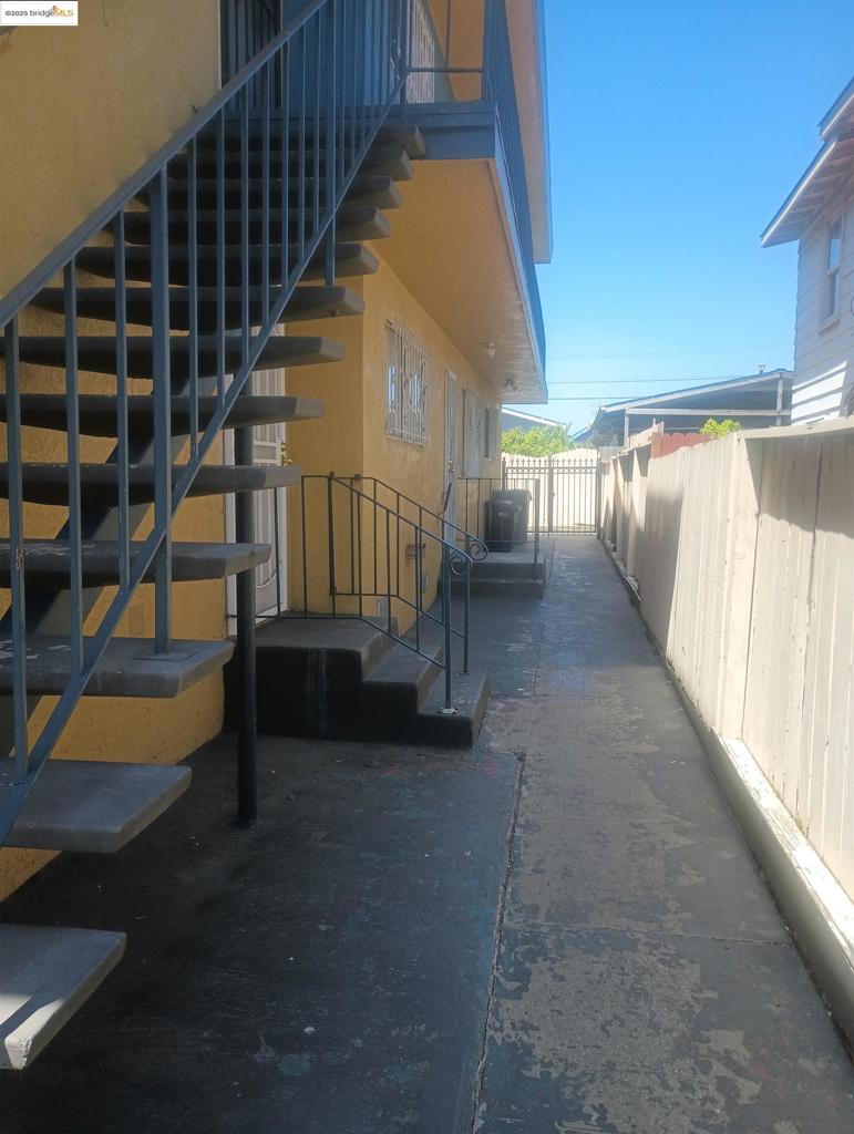 1109 Seminary Avenue Property Photo 27