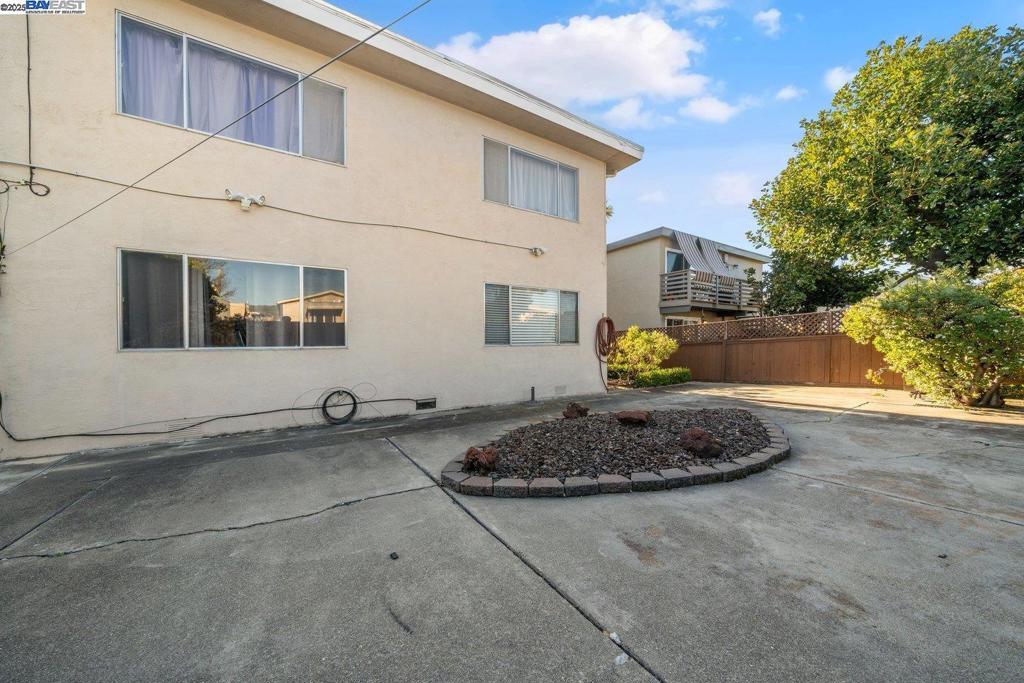 4546 San Carlos Ave Property Photo 31
