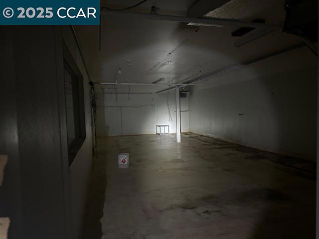 630 E 10th St Property Photo 14