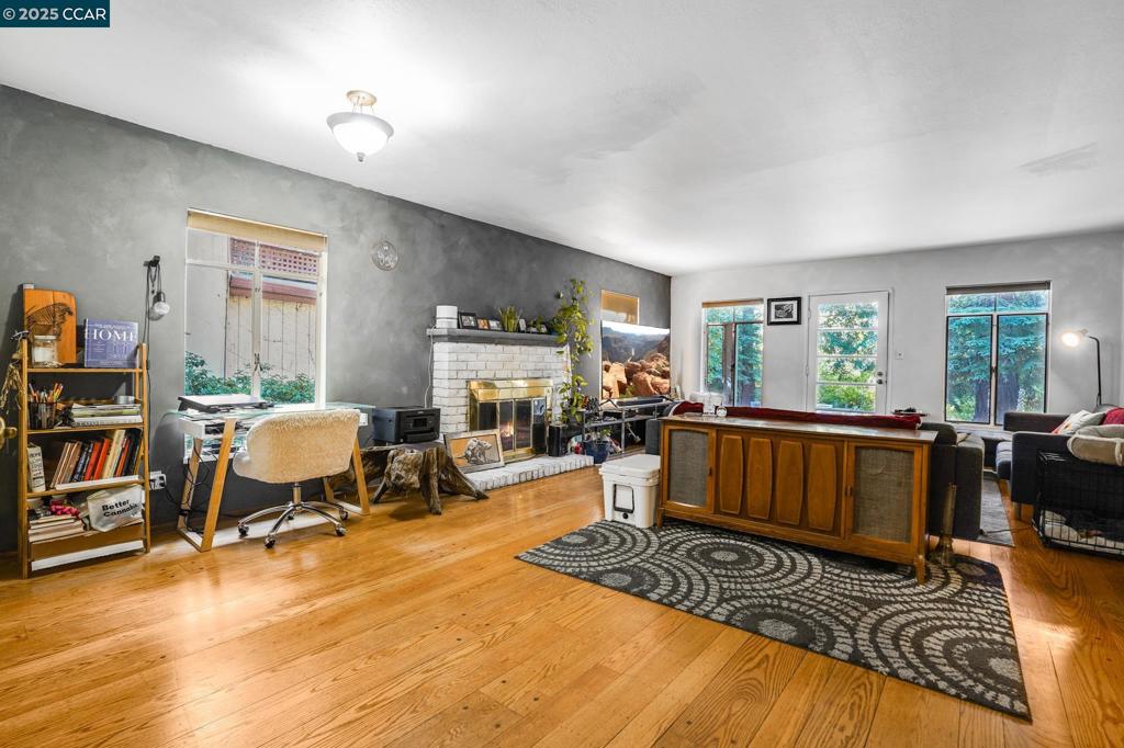 3533 Plaza Way Property Photo 7
