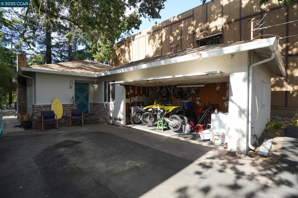 3533 Plaza Way Property Photo 13