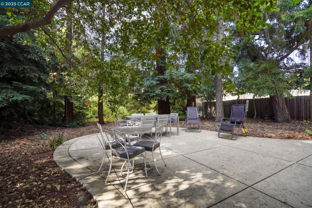 3533 Plaza Way Property Photo 14