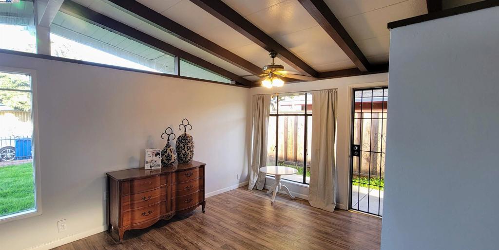 27781 Mandarin Ave Property Photo 7
