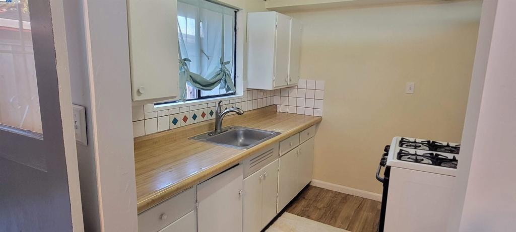 27781 Mandarin Ave Property Photo 8