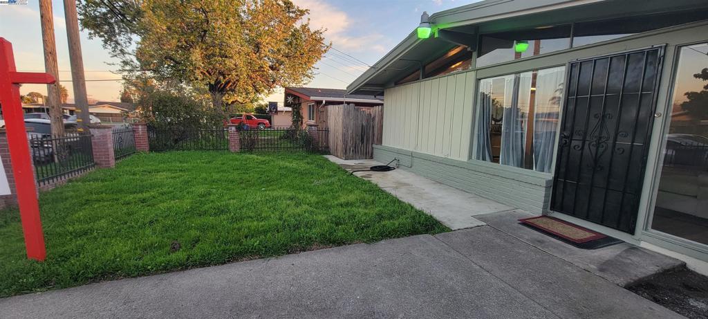 27781 Mandarin Ave Property Photo 28