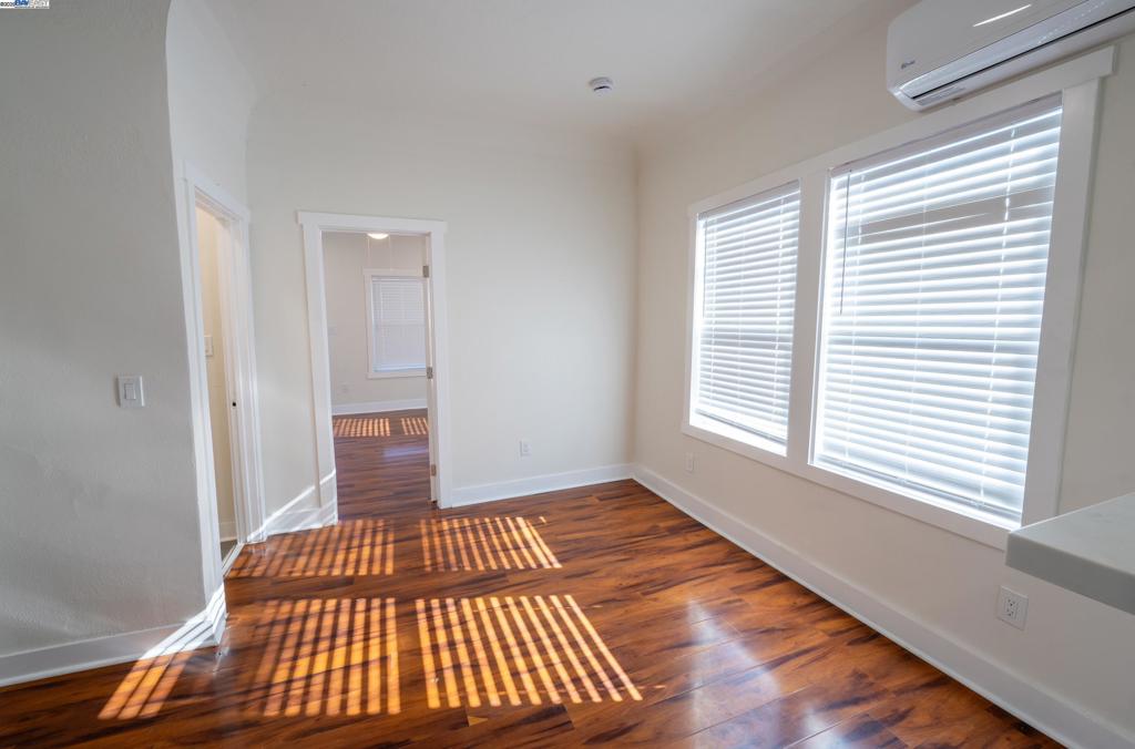 519 N Monroe Street Property Photo 8