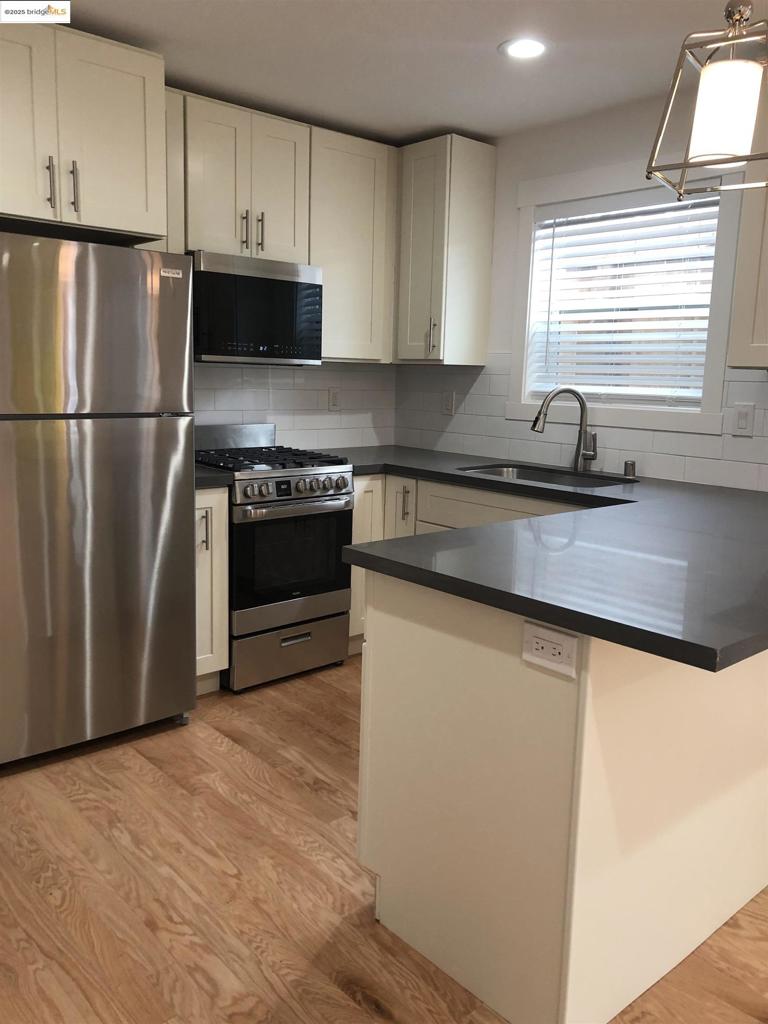 1628 Tyler St Property Photo 21