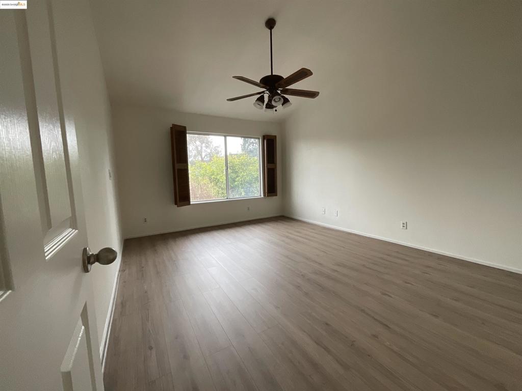 131 Pelican Loop Property Photo 12