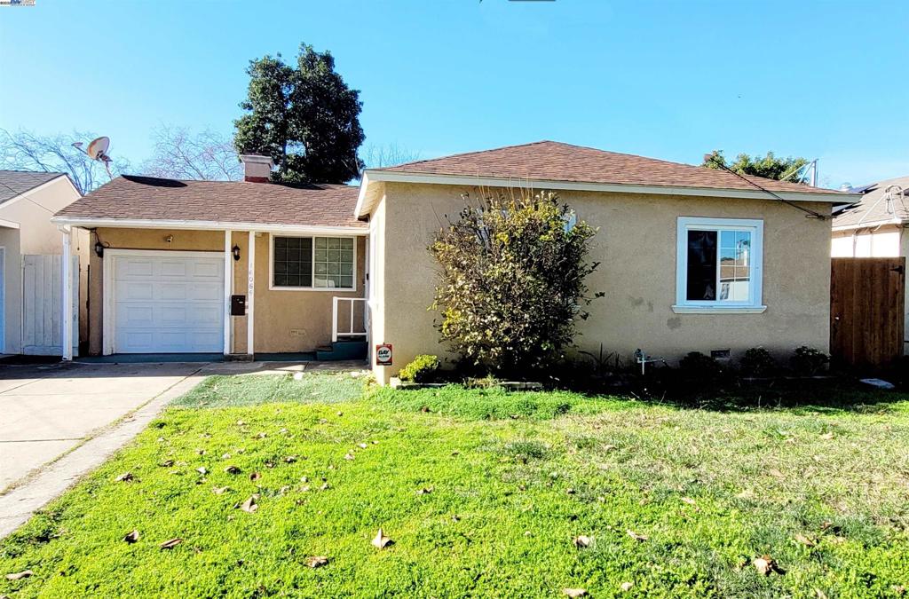 16085 Via Pinale Property Photo