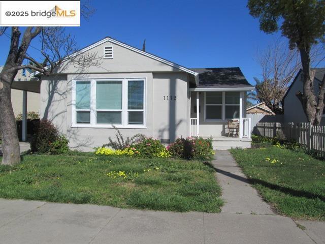1112 W 8th St Property Photo 1