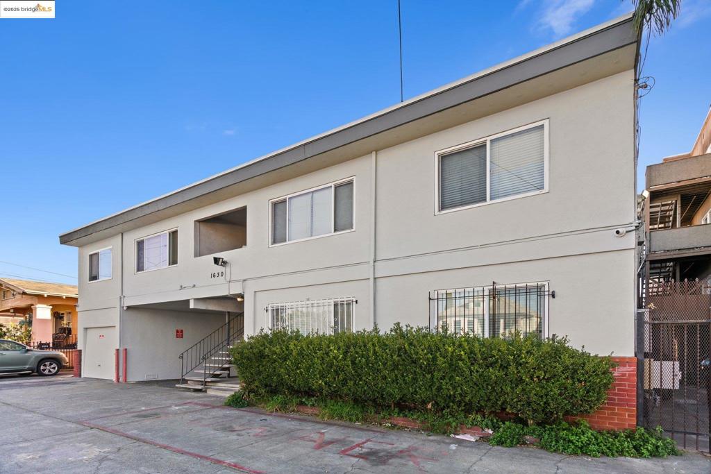 1630 35th Property Photo 1