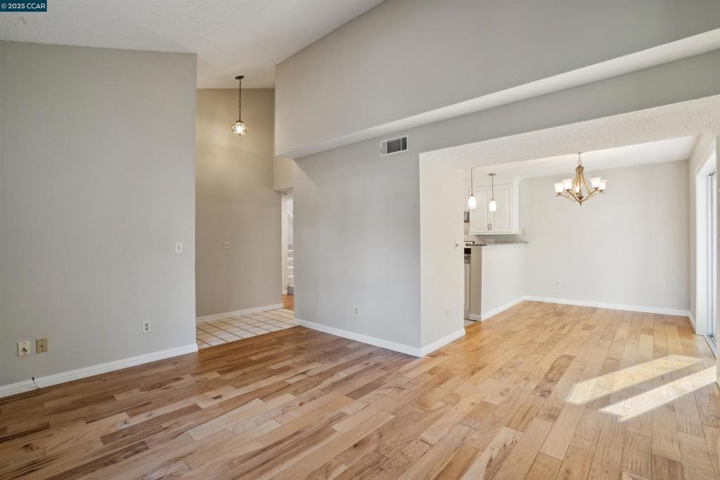 601 Palomino Drive A Property Photo 4