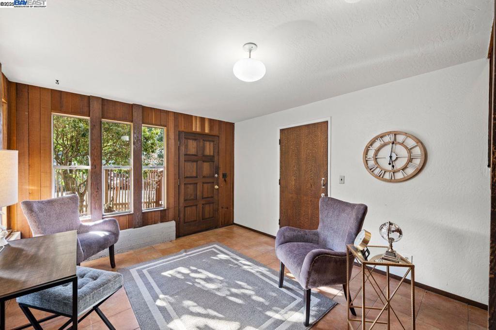 6907 Saroni Dr Property Photo 25