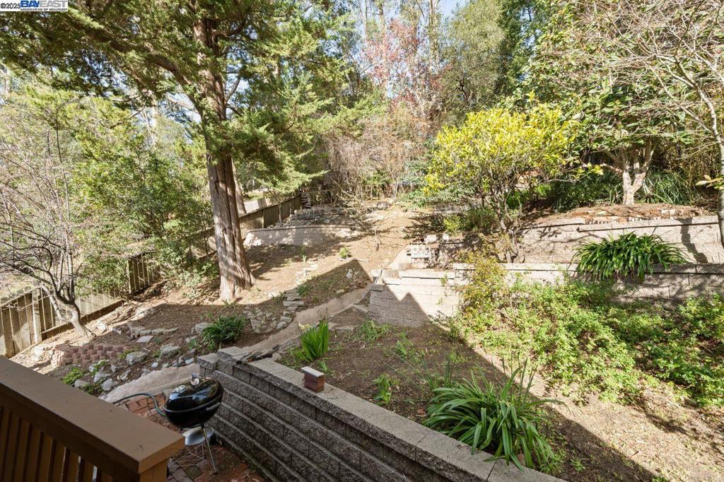 6907 Saroni Dr Property Photo 32
