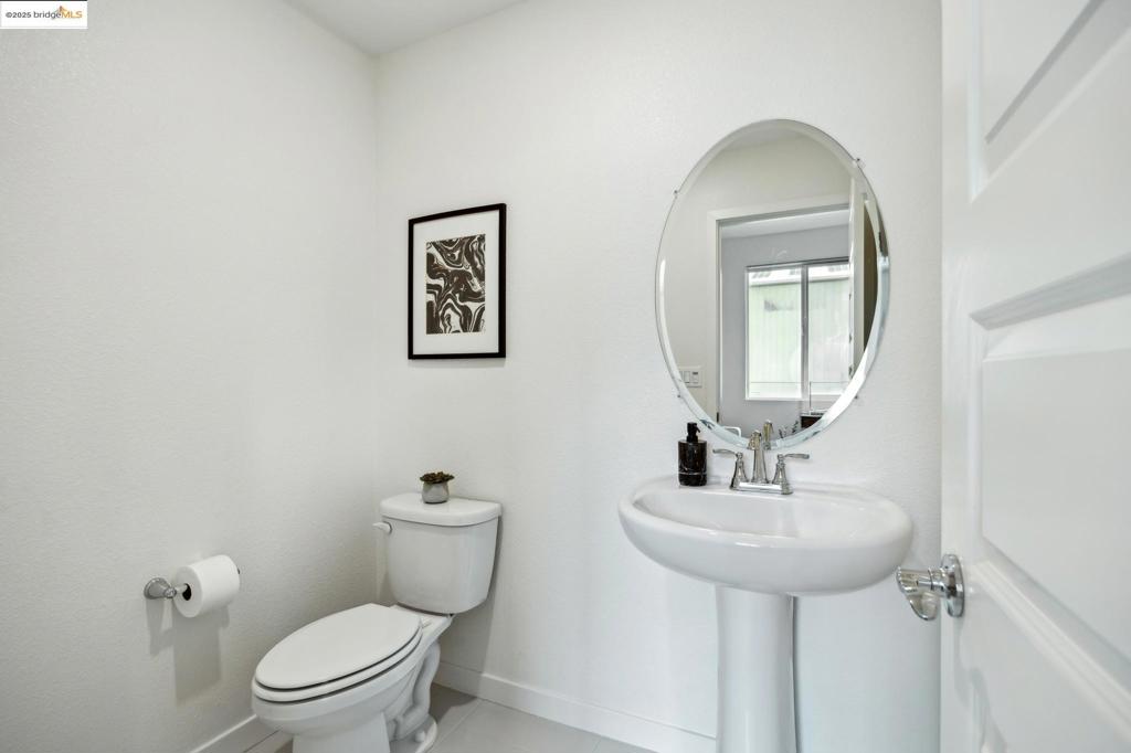 1672 17th St. Property Photo 7