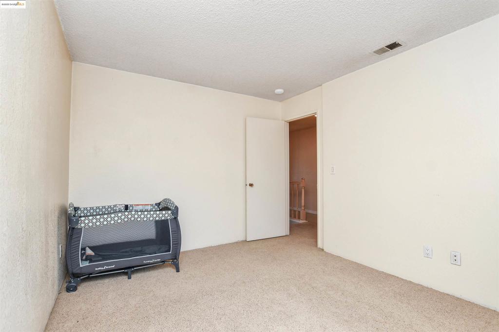 2704 Lobelia Ct Property Photo 18