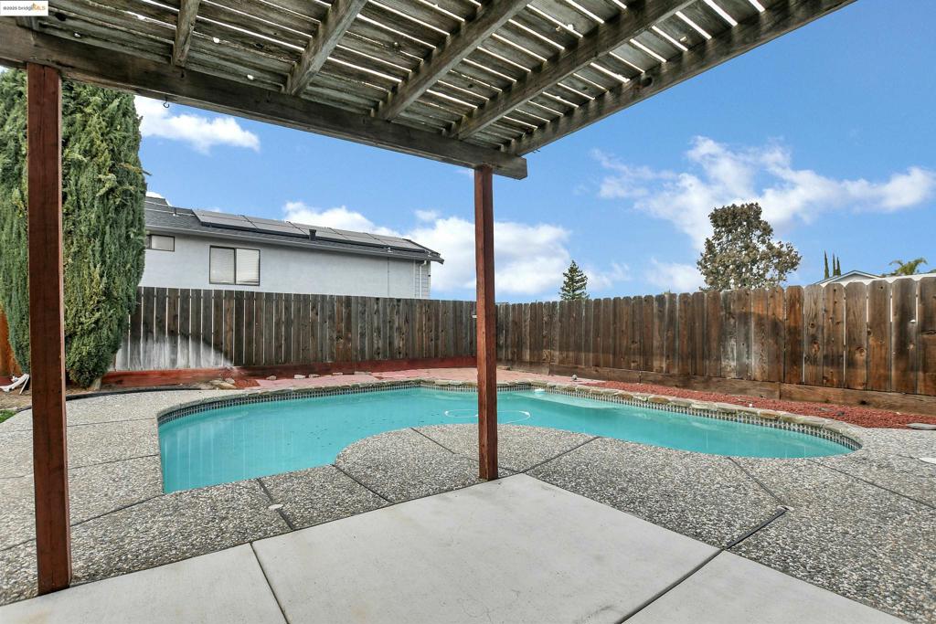 2704 Lobelia Ct Property Photo 27