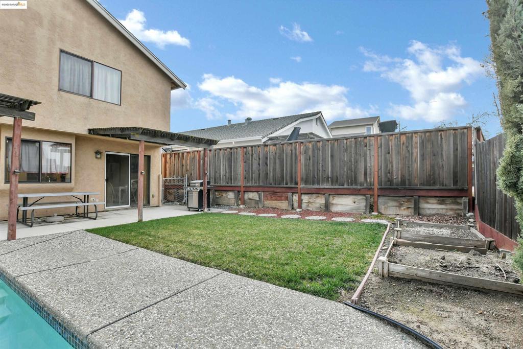 2704 Lobelia Ct Property Photo 30