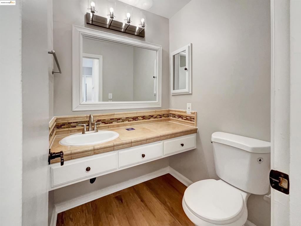 175 Midland Way Property Photo 15