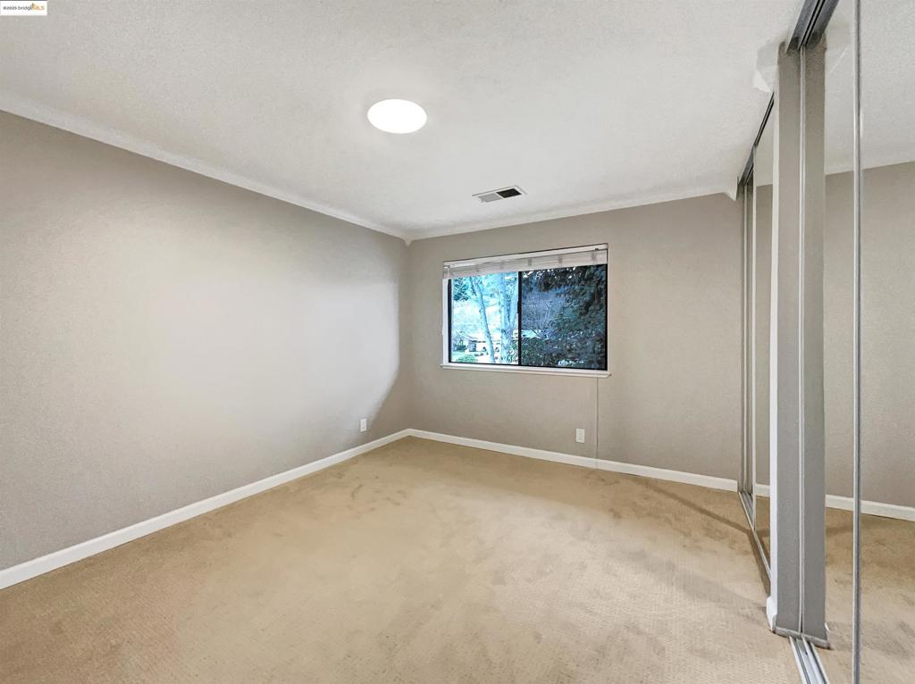 175 Midland Way Property Photo 22