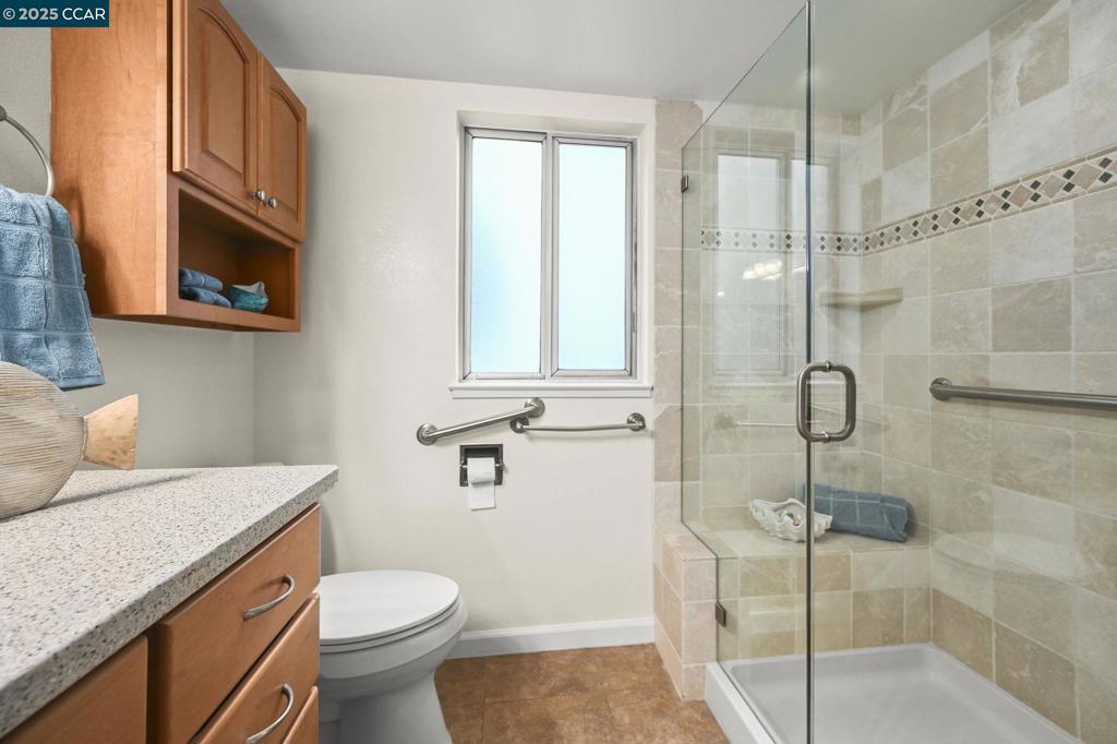 2520 Ptarmigan Dr. 4 Property Photo 18