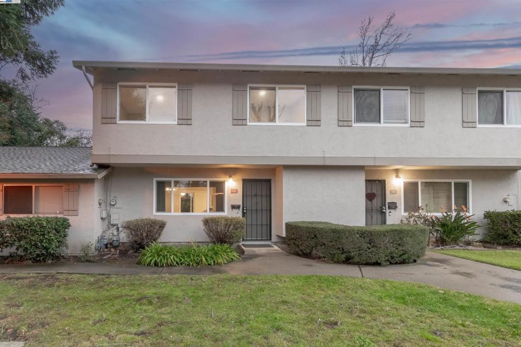 17615 Wickman Pl Property Photo