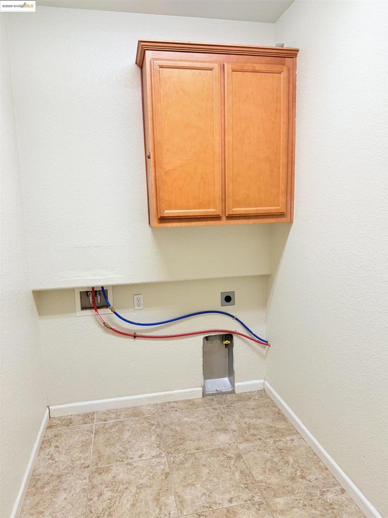 448 Shannon Way Property Photo 17