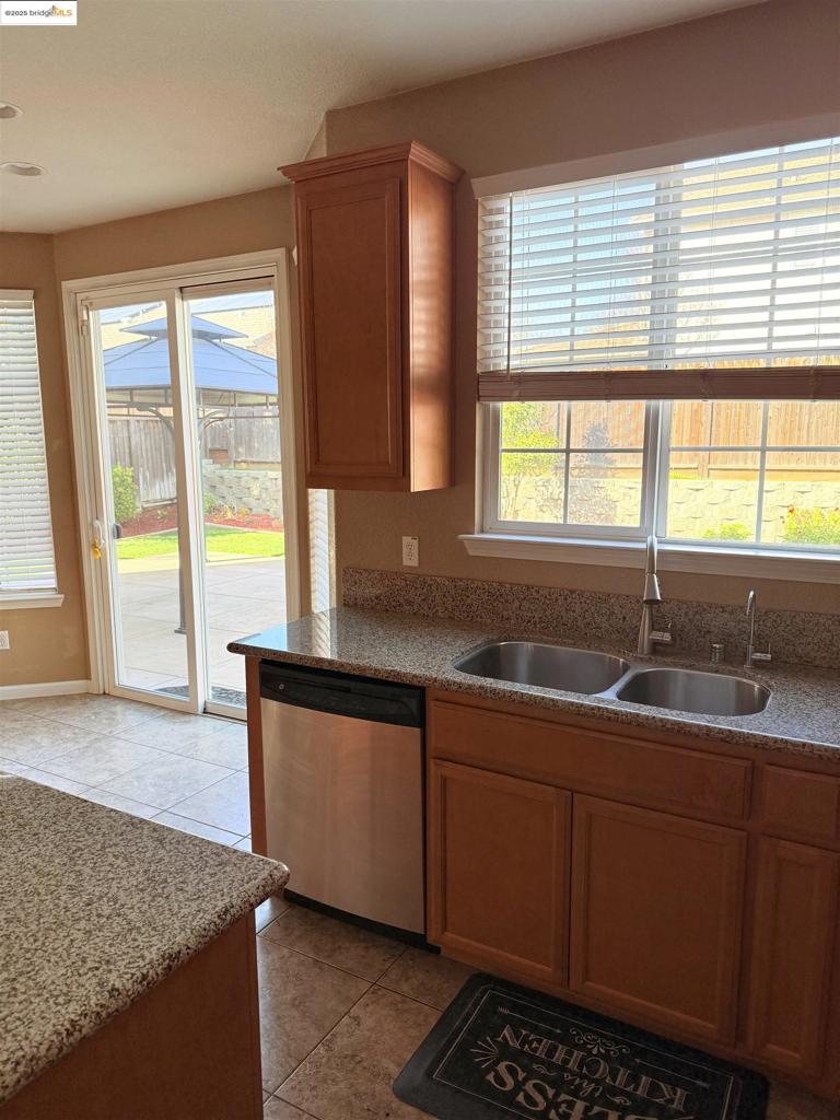 448 Shannon Way Property Photo 20