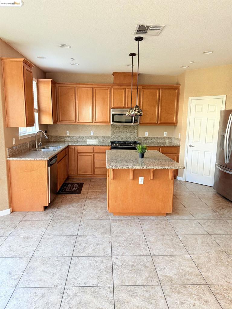448 Shannon Way Property Photo 23