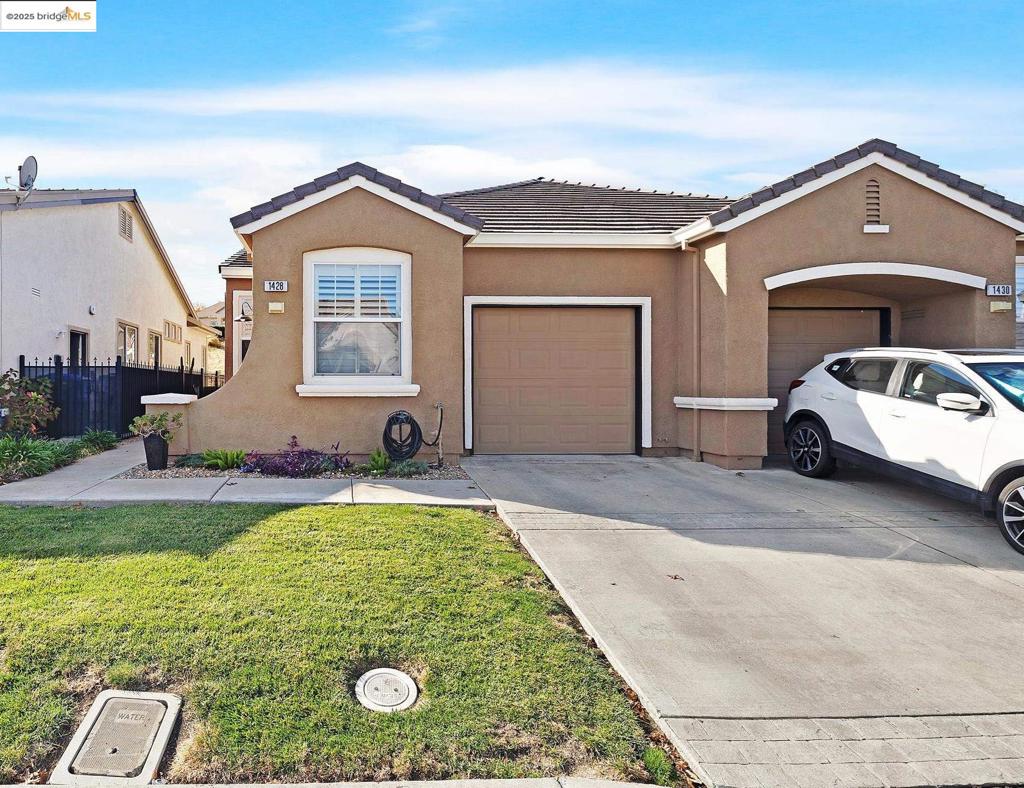 1428 Bismarck Ln Property Photo