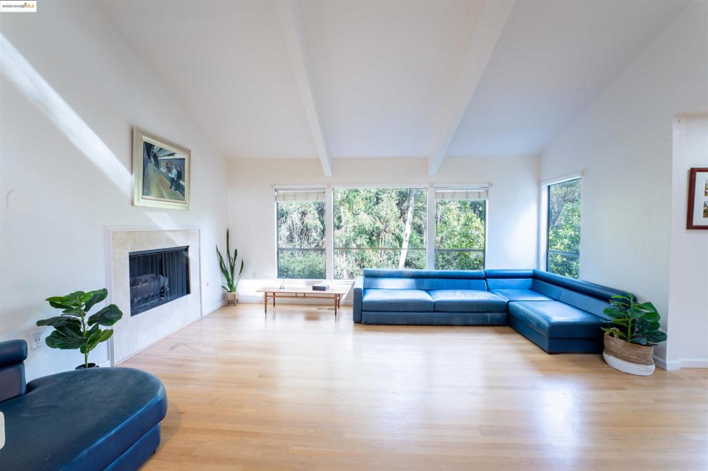 6401 Zinn Drive Property Photo 1