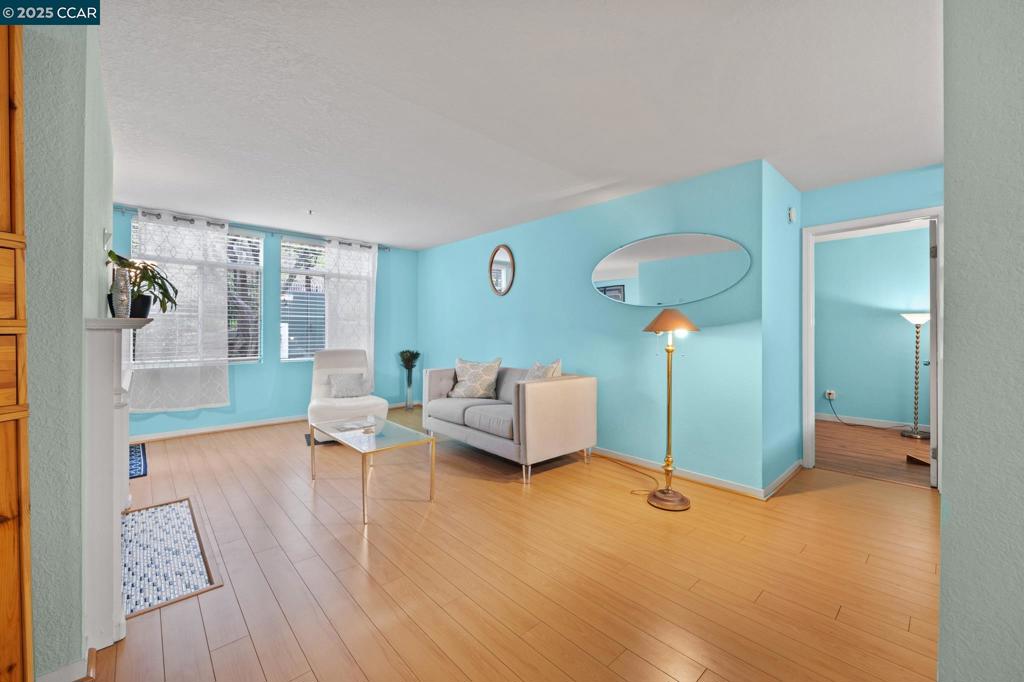 535 Pierce St 5109 Property Photo 1