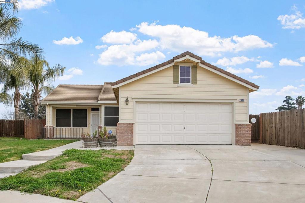 Riverbank Real Estate Listings Main Image