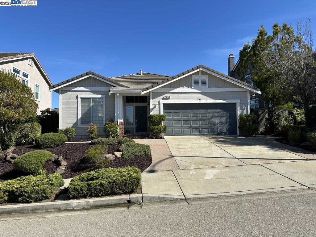 25616 Crestfield Cir Property Photo