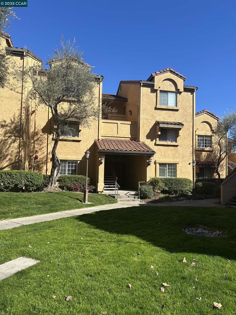 Bollinger Canyon Real Estate Listings Main Image