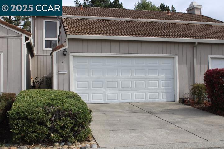 7 Plateau Ct Property Photo