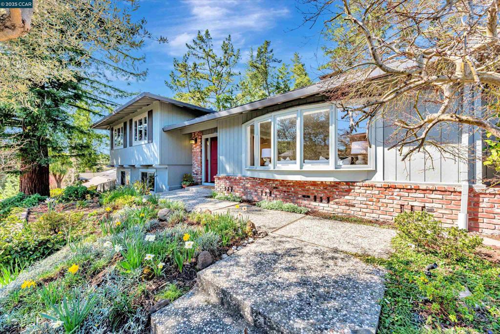 280 Fernwood Dr Property Photo