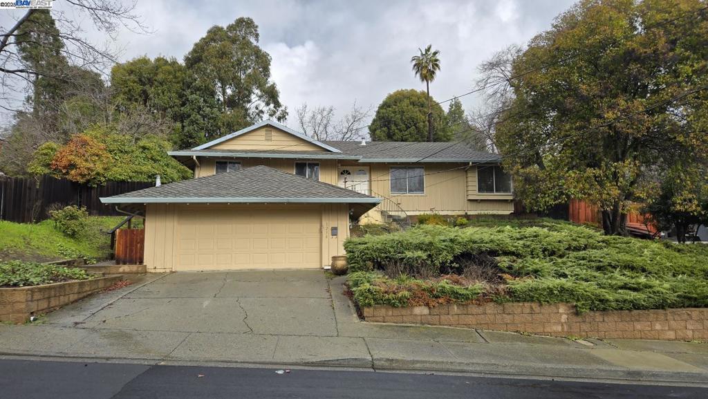 Camino Verde Real Estate Listings Main Image